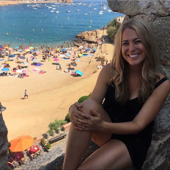 Meet your Posher, Kristen - Picture 7 of 8